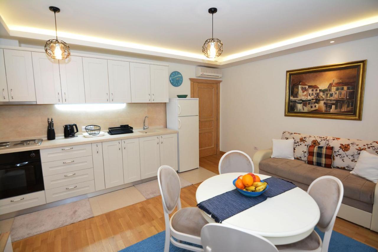 Apartments Olive コトル エクステリア 写真
