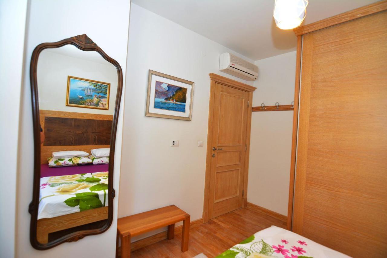 Apartments Olive コトル エクステリア 写真