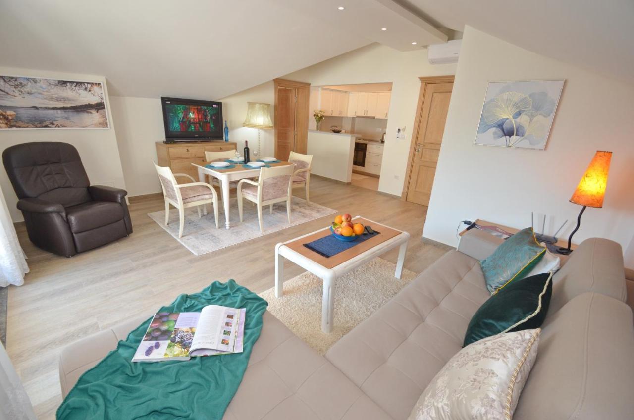 Apartments Olive コトル エクステリア 写真