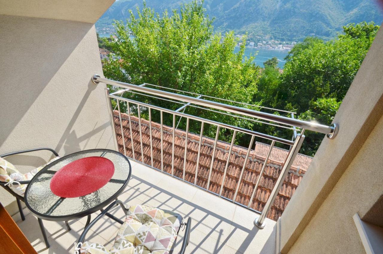 Apartments Olive コトル エクステリア 写真