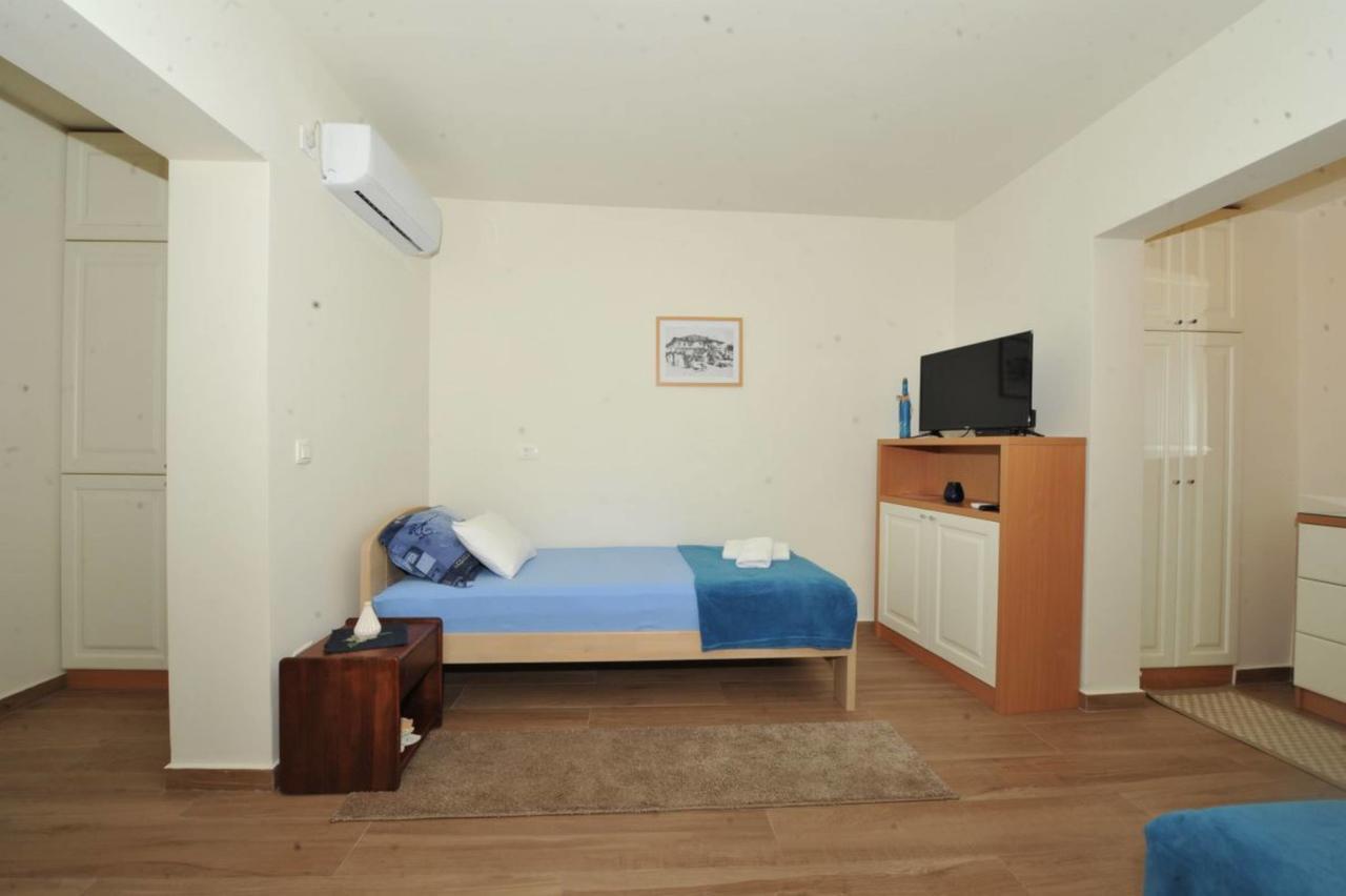 Apartments Olive コトル エクステリア 写真