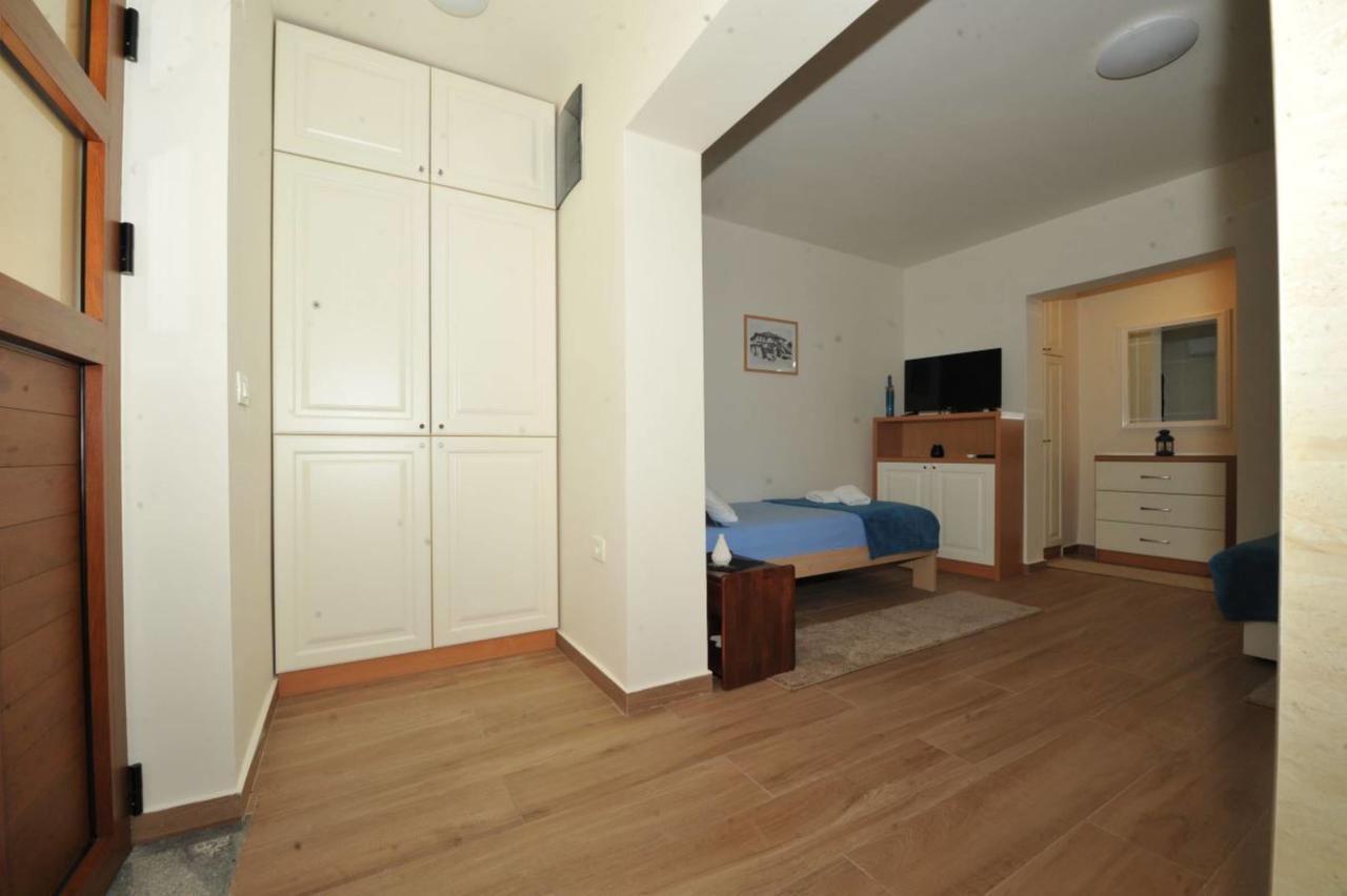 Apartments Olive コトル エクステリア 写真
