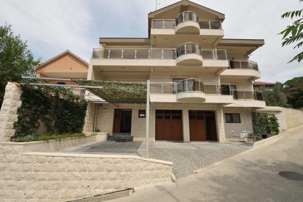 Apartments Olive コトル エクステリア 写真